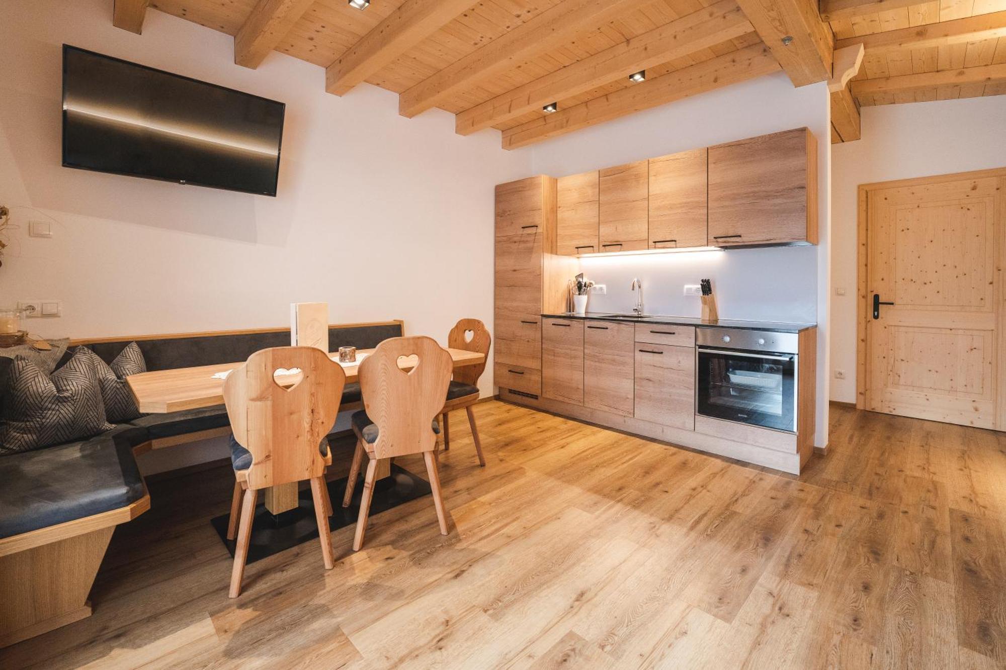 Elslerhof Apartment Dobbiaco Ngoại thất bức ảnh