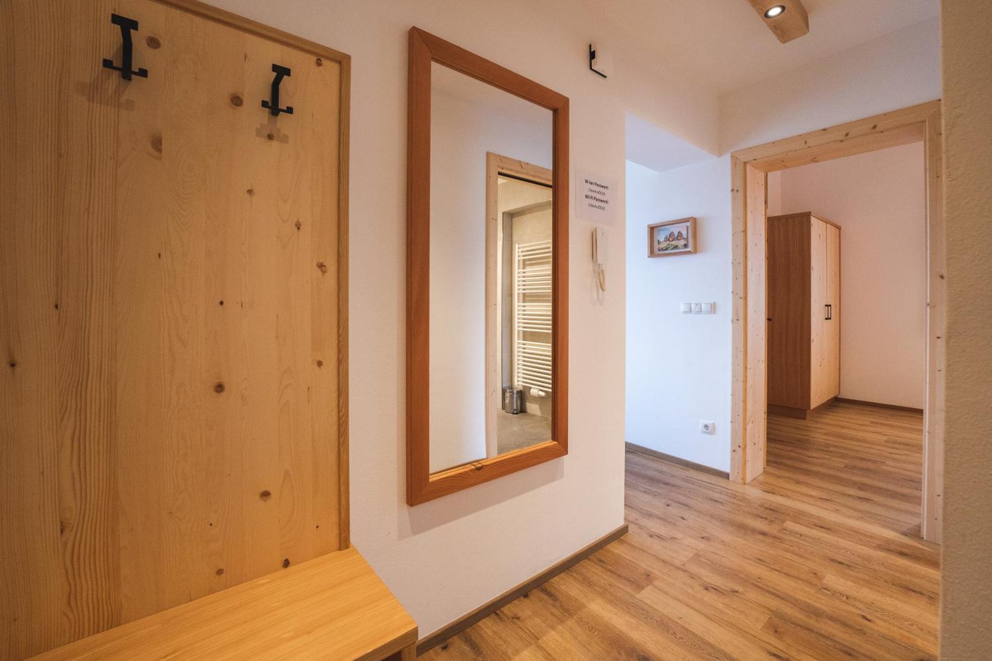 Elslerhof Apartment Dobbiaco Ngoại thất bức ảnh