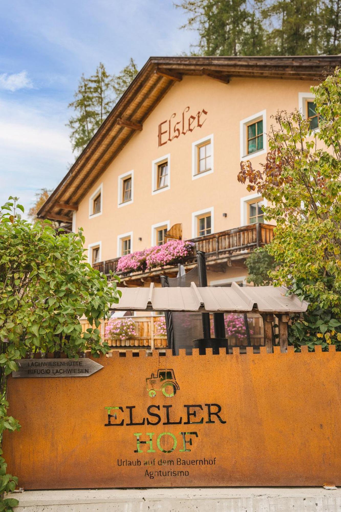 Elslerhof Apartment Dobbiaco Ngoại thất bức ảnh